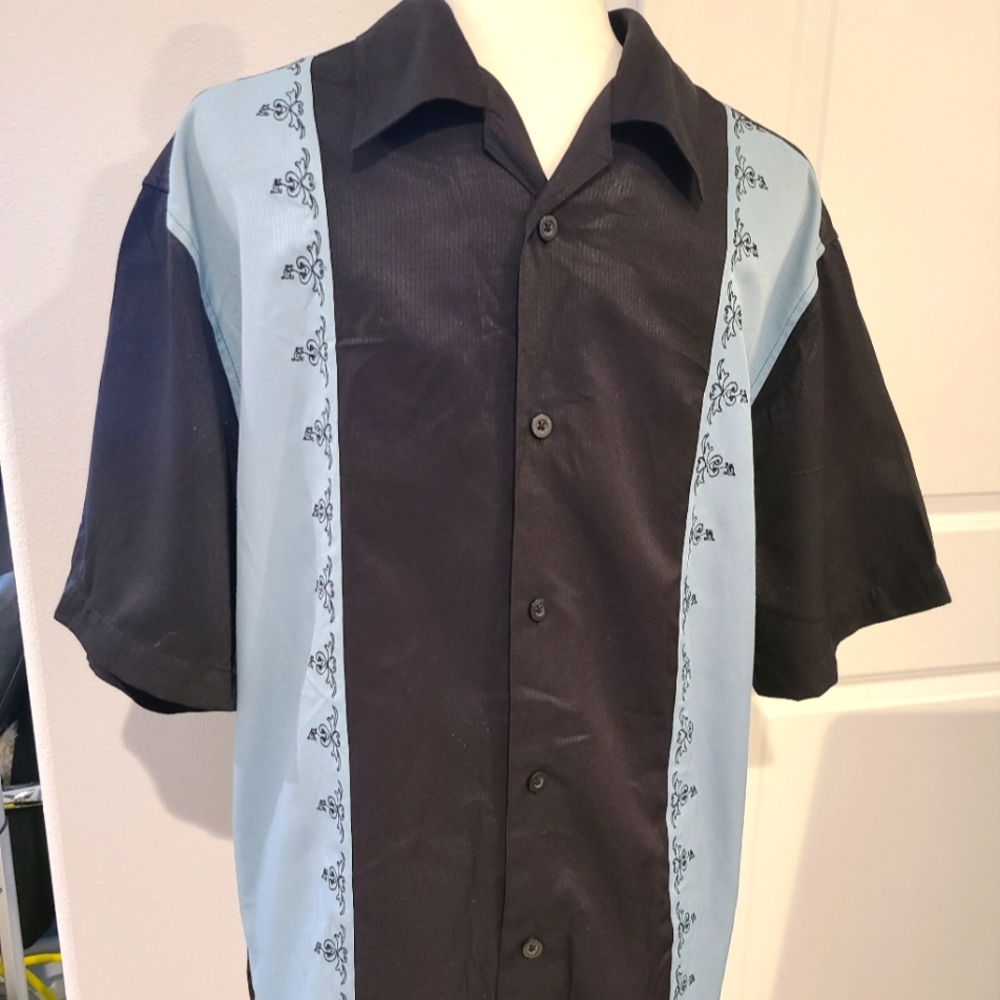 John Henry's Mens Guatemala Guayabera size Large